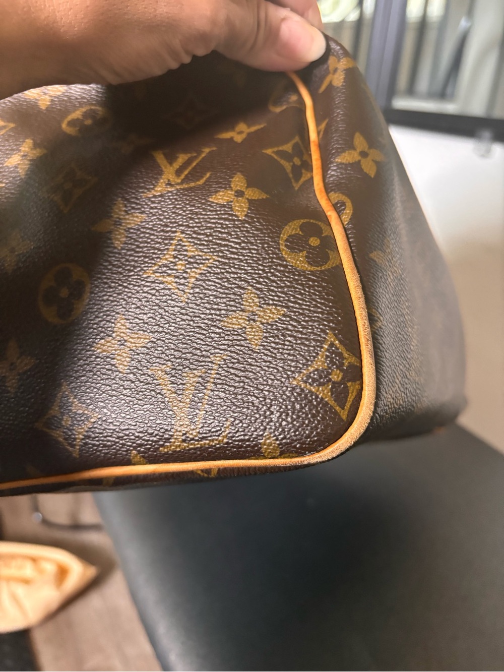 Louis Vuitton Speedy 30 Brown Monogram Canvas Top-Handle with Tan Trim - Picture 7 of 13